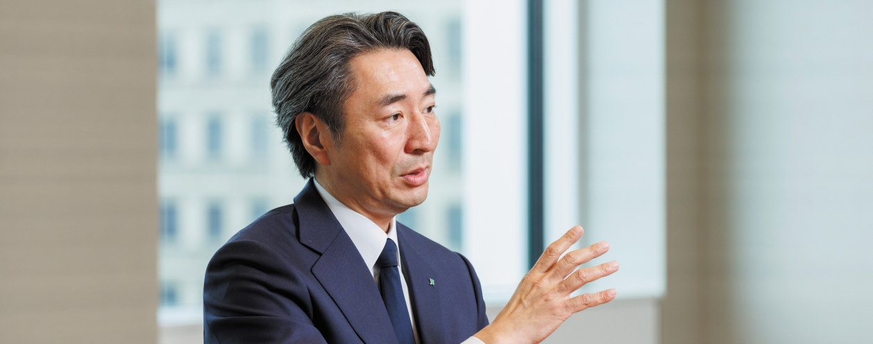 Representative Director and President, Chief Executive Officer Takehiko Tsutsui Portrait